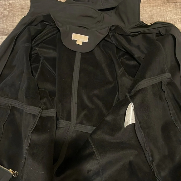 Michael Kors - Hooded Black Jacket With Gold Zipper - Size 1X - Gently Used!! - Picture 14 of 15